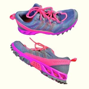 ADIDAS KANADIA women’s running tennis shoes size 7